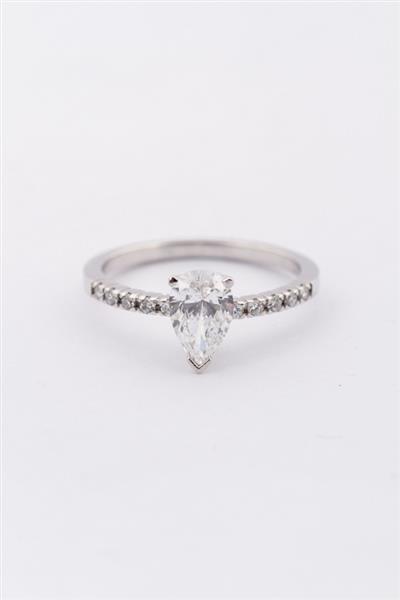 Grote foto wit gouden solitair ring met een peervormig geslepen briljant van 1.00 ct. sieraden tassen en uiterlijk ringen voor haar