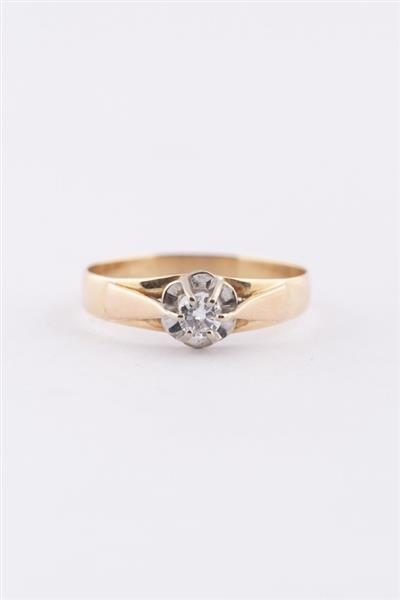 Grote foto gouden solitair ring sieraden tassen en uiterlijk ringen voor haar