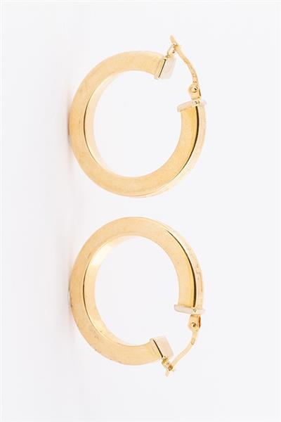 Grote foto gouden oorringen met meander versiering sieraden tassen en uiterlijk oorbellen