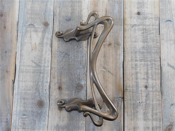 Grote foto patina trekhendel art nouveau handgreep voor de voordeur messing levering doe het zelf en verbouw materialen en producten