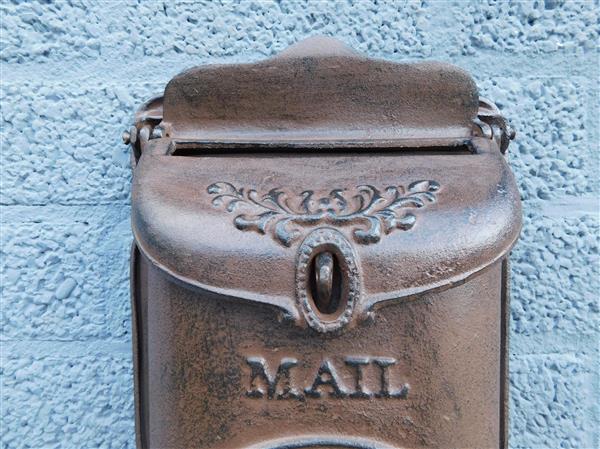 Grote foto brievenbus mailbox gietijzer bruin tuin en terras overige tuin en terras