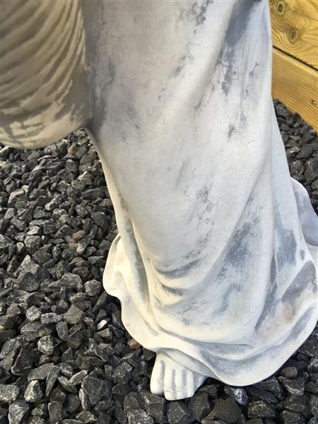 Grote foto beeld engel met een mandje 62 cm steen tuin en terras tuindecoratie