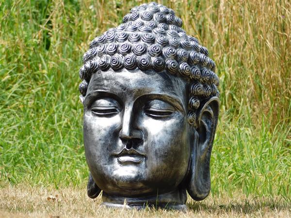 Grote foto indonesische boeddha hoofd polystein grijs zilver tuin en terras tuindecoratie