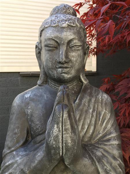 Grote foto groetende boeddha xxl beeld vol steen. tuin en terras tuindecoratie