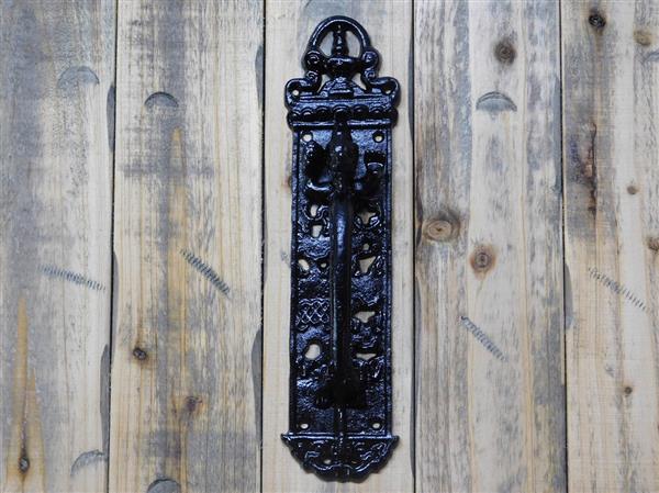 Grote foto deurgreep draakbeschermer middeleeuwse stijl ijzer zwart doe het zelf en verbouw materialen en producten