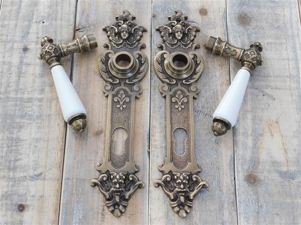 Grote foto set deurbeslag messing antiek deurplaten zeer decoratief met engelen klinken met wit porseleine doe het zelf en verbouw materialen en producten