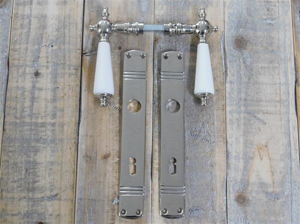 Grote foto retro style deurbeslag set nikkel deurknoppen met porseleinen handvaten wit. doe het zelf en verbouw materialen en producten