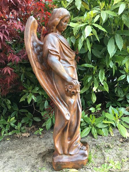Grote foto staande engel in oxide 105 cm steen tuin en terras tuindecoratie