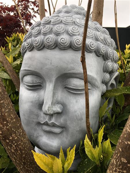 Grote foto boeddha hoofd polystein beton kleur tuin en terras tuindecoratie