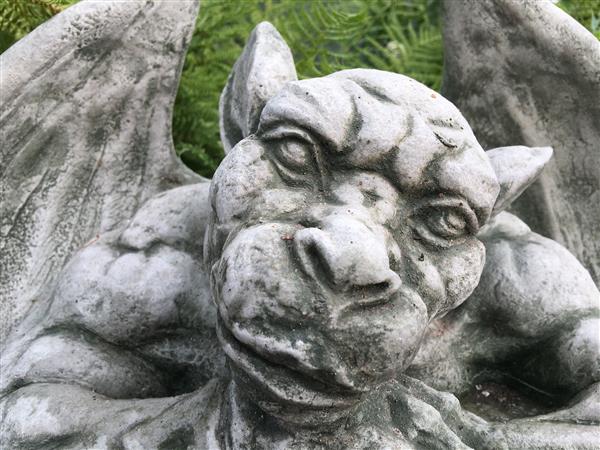 Grote foto de xl denker gargoyle decoratie voor de muur stone monster middeleeuws figuur tuin en terras tuindecoratie