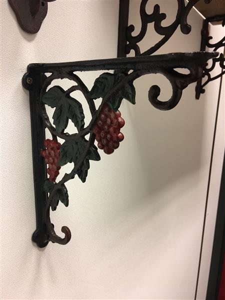 Grote foto mooie set schapdragers hangers druif motief plankdragers gietijzer small tuin en terras tuindecoratie