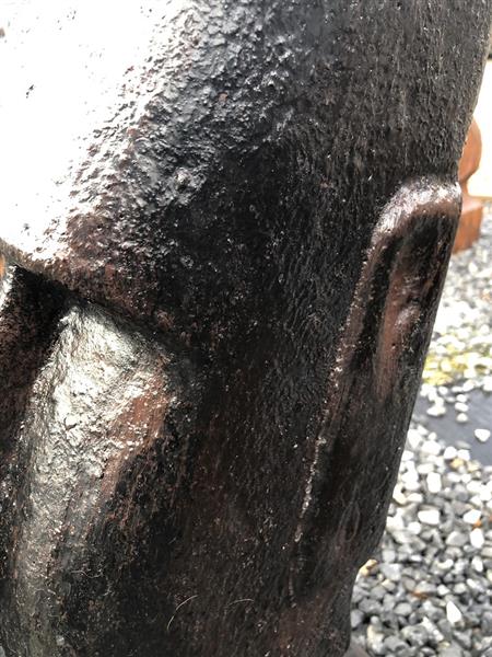 Grote foto moai xxl groot stenen beeld van de paaseilanden donker bruin tuin en terras tuindecoratie