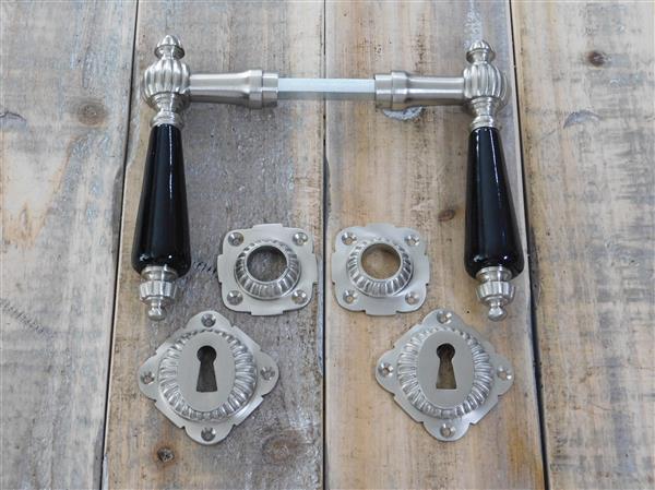 Grote foto set retro deurbeslag nikkel met zwarte porseleinen grepen doe het zelf en verbouw materialen en producten