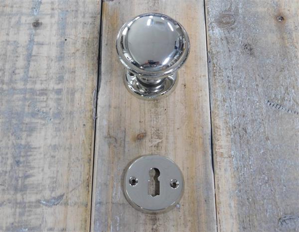 Grote foto dubbele deurknop gepolijst nikkel inclusief rozetten doe het zelf en verbouw materialen en producten