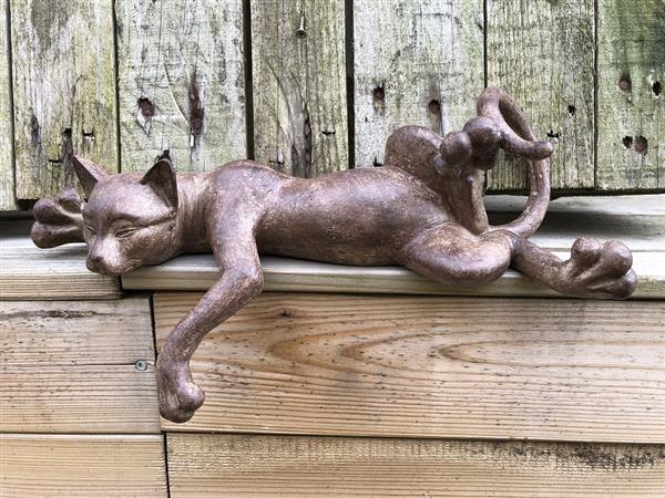 Grote foto sculptuur liggende kat uit polystein tuin en terras tuindecoratie