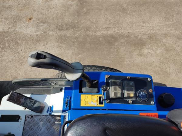 Grote foto sherpa 300 miniloader shovel met veel aanbouwdelen agrarisch shovels