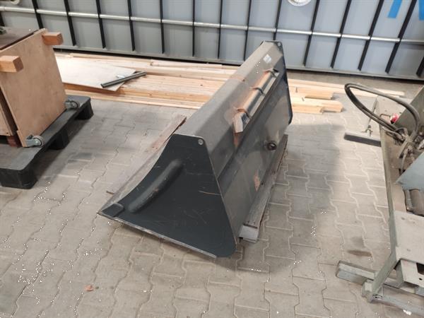 Grote foto sherpa 300 miniloader shovel met veel aanbouwdelen agrarisch shovels
