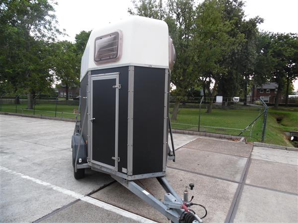 Grote foto humbaur single 1.5 paards trailer bj 2003 dieren en toebehoren trailers