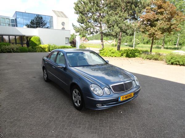 Grote foto mercedes 270 cdi diesel 2004 in top staat. auto mercedes