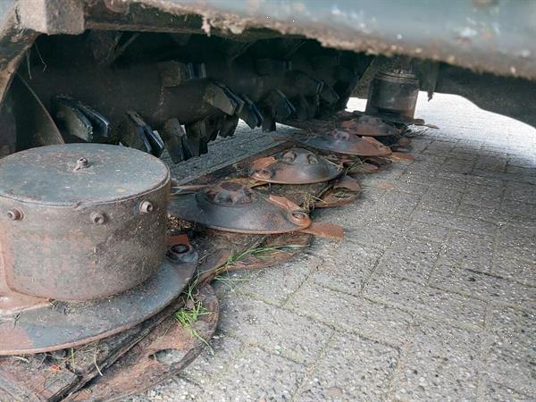 Grote foto deutz fahr sm 4.24 schijvenmaaier met kneuzer agrarisch maaiers
