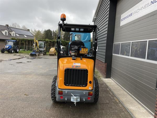 Grote foto giant g2500 hd x tra minishovel nieuw 680 lease pro inching agrarisch shovels