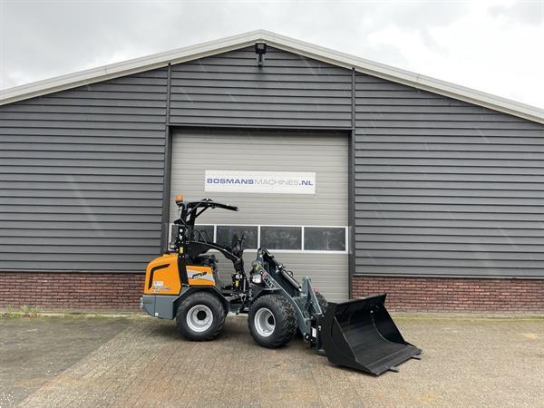 Grote foto giant g2500 hd x tra minishovel nieuw 680 lease pro inching agrarisch shovels