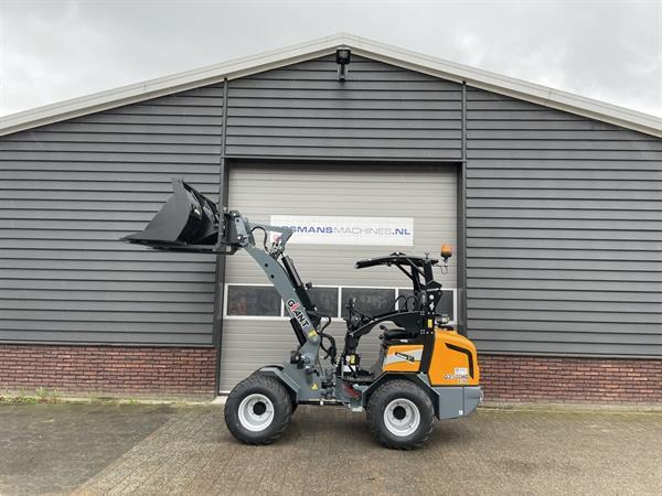 Grote foto giant g2500 hd x tra minishovel nieuw 680 lease pro inching agrarisch shovels