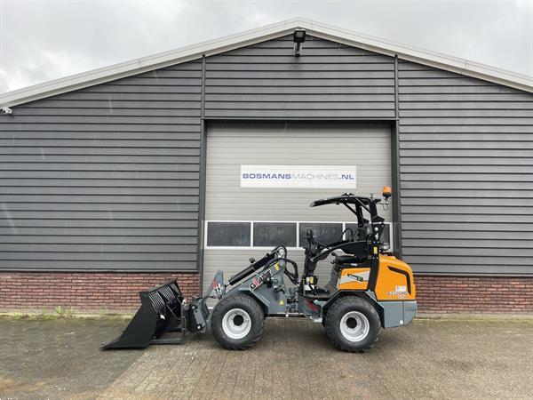 Grote foto giant g2500 hd x tra minishovel nieuw 680 lease pro inching agrarisch shovels