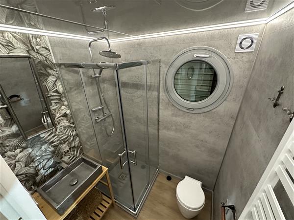 Grote foto woonboot catamaran waterhuis lakestar 1000 watersport en boten catamarans