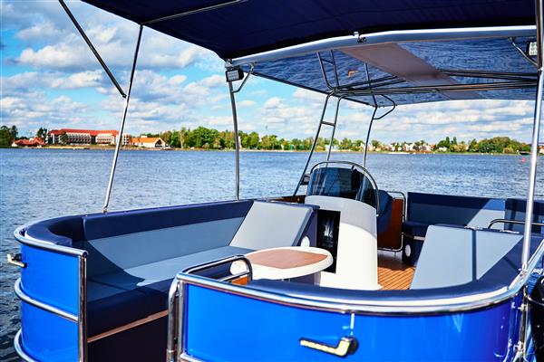 Grote foto pontonboot elektrische watertram met panelen watersport en boten speedboten