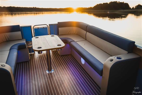 Grote foto pontonboot elektrische watertram met panelen watersport en boten speedboten