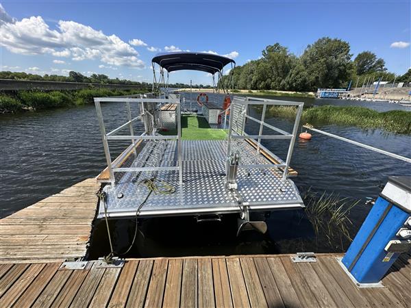 Grote foto aqarius 727 pontonboot met fietsplatform watersport en boten speedboten