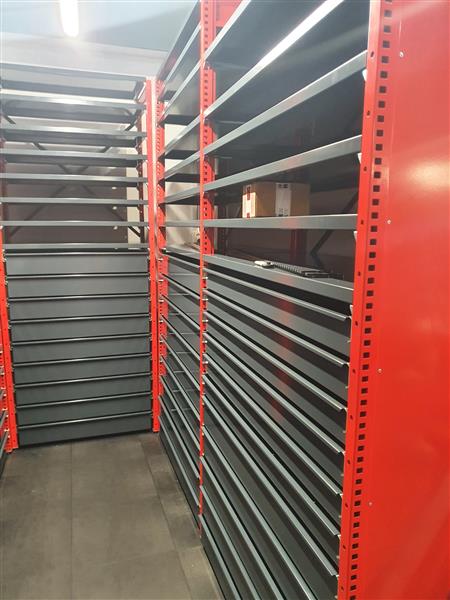 Grote foto magazijn ladekast en onderdelenkast hagisto doe het zelf en verbouw magazijnstellingen