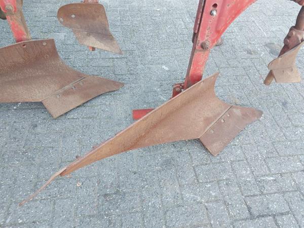 Grote foto niemeyer volly mat 3 schaar ploeg agrarisch ploegen