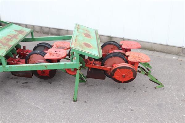Grote foto basrijs accord beddenplantmachine agrarisch zaaimachines