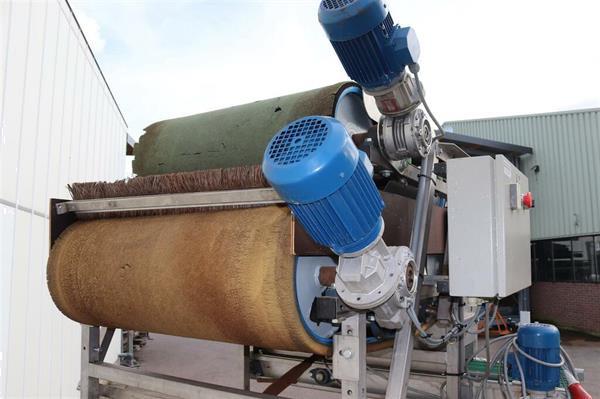 Grote foto van der poel bloembollenpelmachine agrarisch tuinbouw