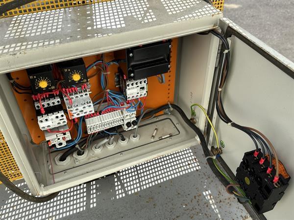 Grote foto taks kistenlift agrarisch transportbanden