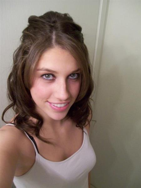 Grote foto een oudere man om al mijn liefde aan te geven contacten en berichten vrouw zoekt man