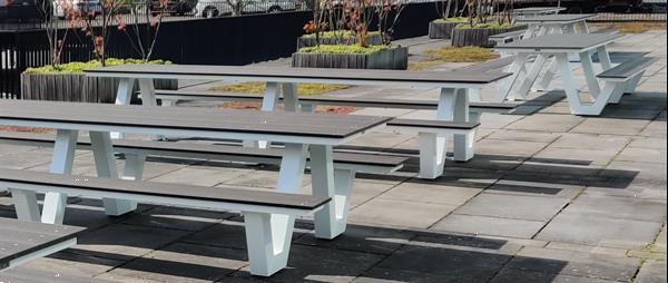 Grote foto picknicktafel blokpoot gecoat met composiet plank tuin en terras tuinmeubelen