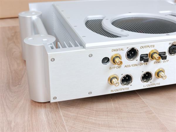 Grote foto chord electronics dsc 1600e highend audio dac d a converter and preamplifier audio tv en foto cd spelers
