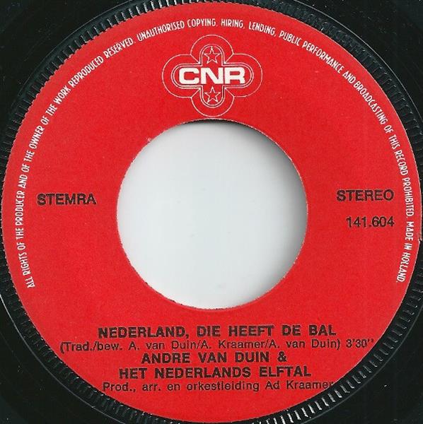 Grote foto andr van duin het nederlands elftal nederland die heeft de bal muziek en instrumenten platen elpees singles