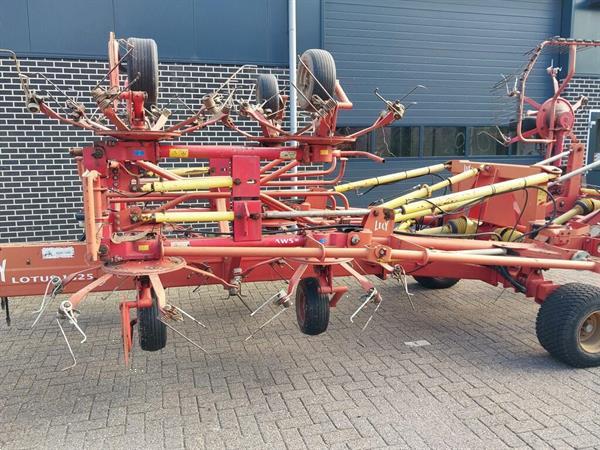 Grote foto lely lotus 1325 schudder agrarisch harken