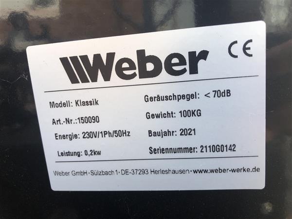 Grote foto banden de en montage en balanceer apparaat weber auto diversen gereedschap