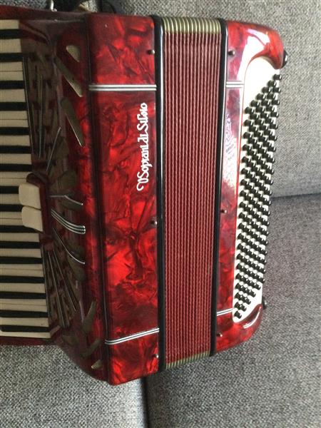 Grote foto accordion 120 bassen muziek en instrumenten accordeons