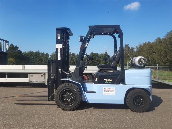 Grote foto utilef heftruck 3 ton lpg 2018 122 uur. triplomast 4.5 mt. agrarisch heftrucks