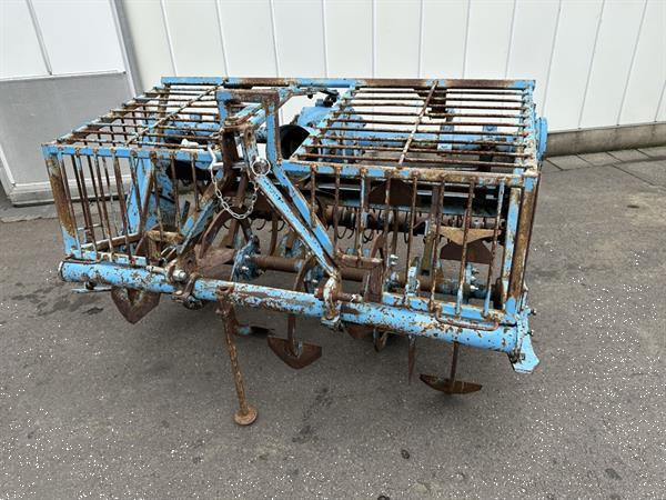 Grote foto imants spitmachine 150 cm met harkrol agrarisch akkerbouw