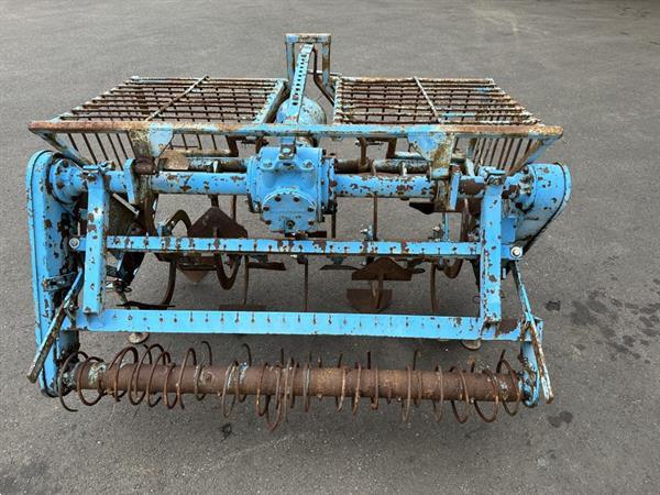 Grote foto imants spitmachine 150 cm met harkrol agrarisch akkerbouw