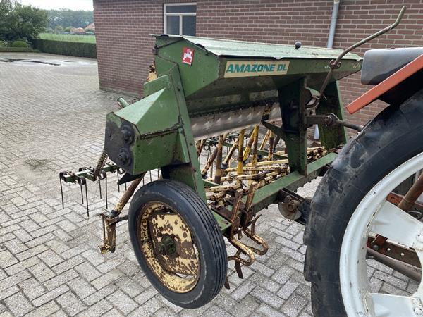 Grote foto amazone zaaimachine 2mtr agrarisch zaaimachines