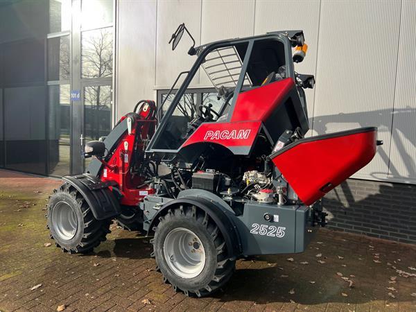 Grote foto pacam mini shovel 2525lf 2100 kg 25 pk top kwaliteit weidemann giant schaffer agrarisch shovels