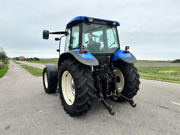 Grote foto new holland tm 120 agrarisch tractoren